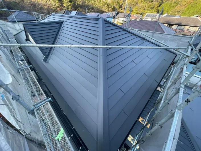 屋根カバー工法