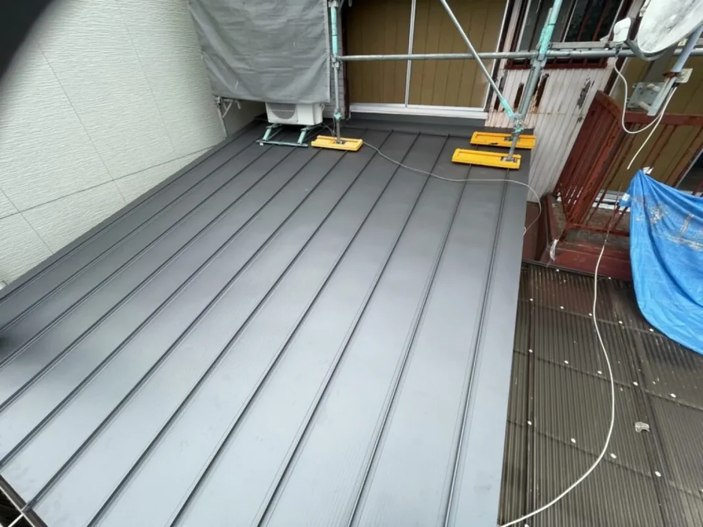 屋根カバー工法