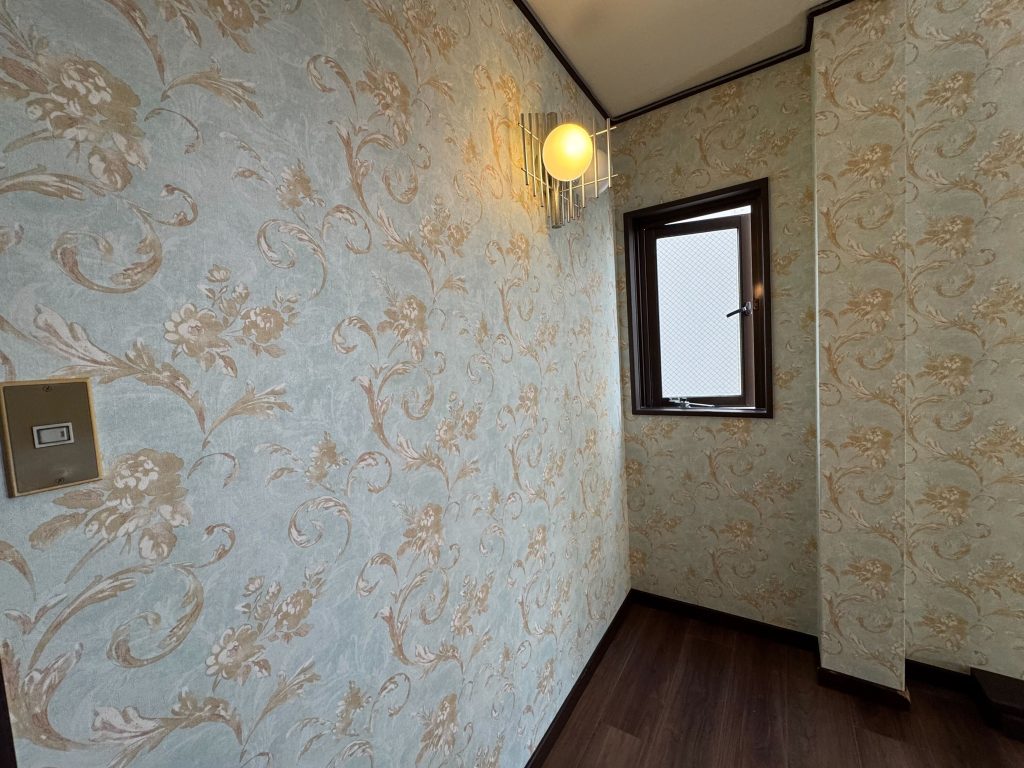 クロスの張り替え