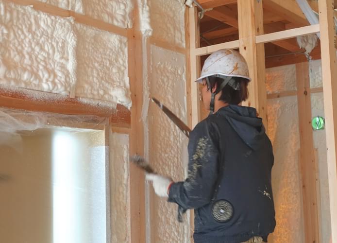 壁・天井・床の断熱改修